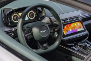 Aston Martin V12 Vanquish