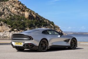 Aston Martin V12 Vanquish