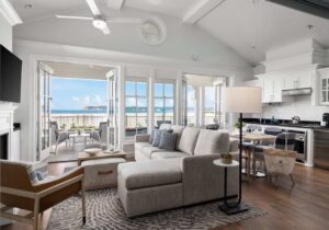 Hotel Del Coronado, Beach Village Three-bedroom Beachfront Cottage San Diego, California