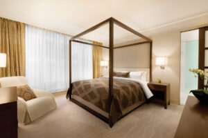 Shangri-La Vancouver, Orchid Balcony Suite