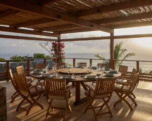 Alfresco dining