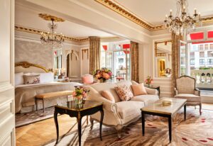 Royal Suite, Hotel Plaza Athenee