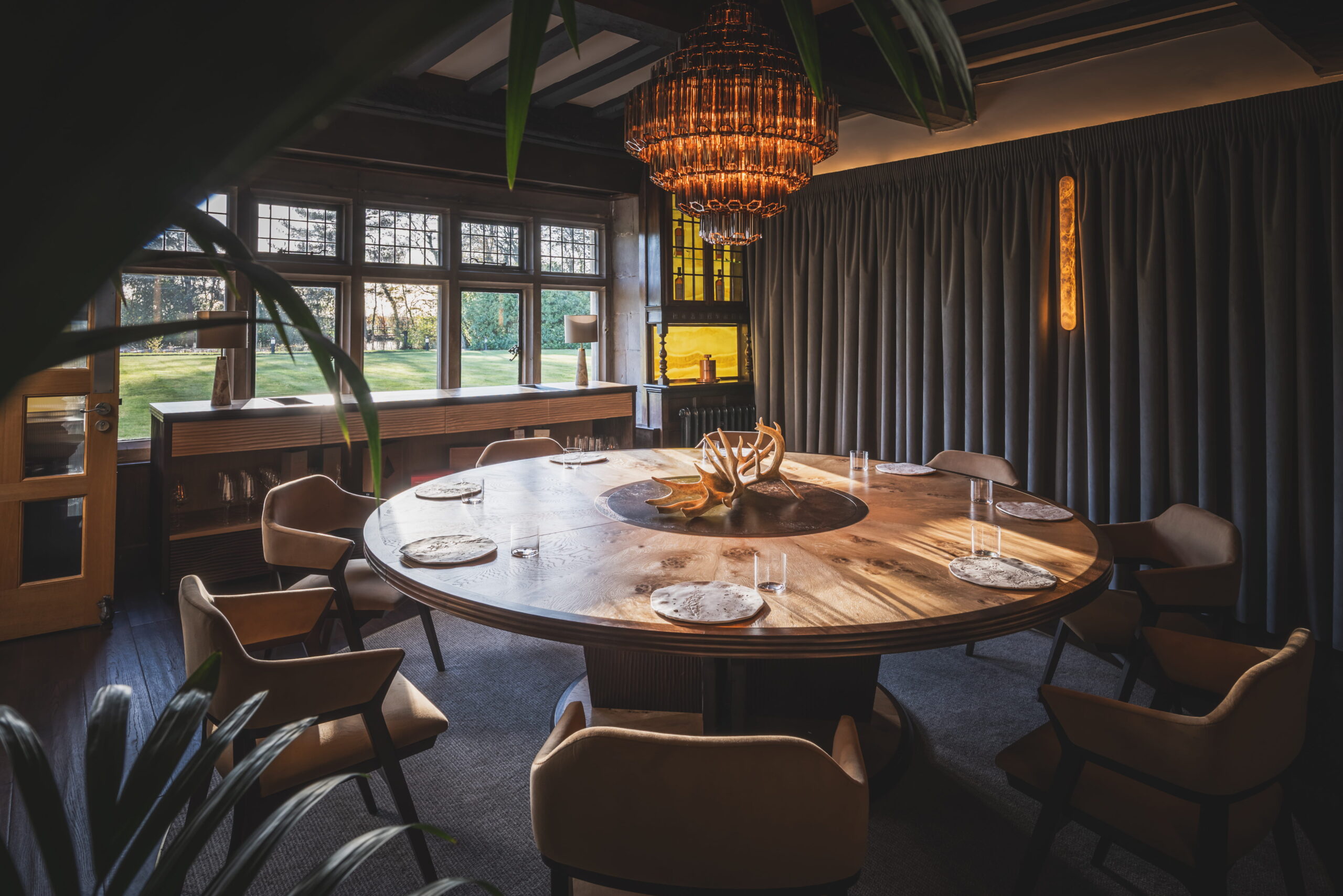 A Guide to All Three-Michelin-Star Restaurants in the UK