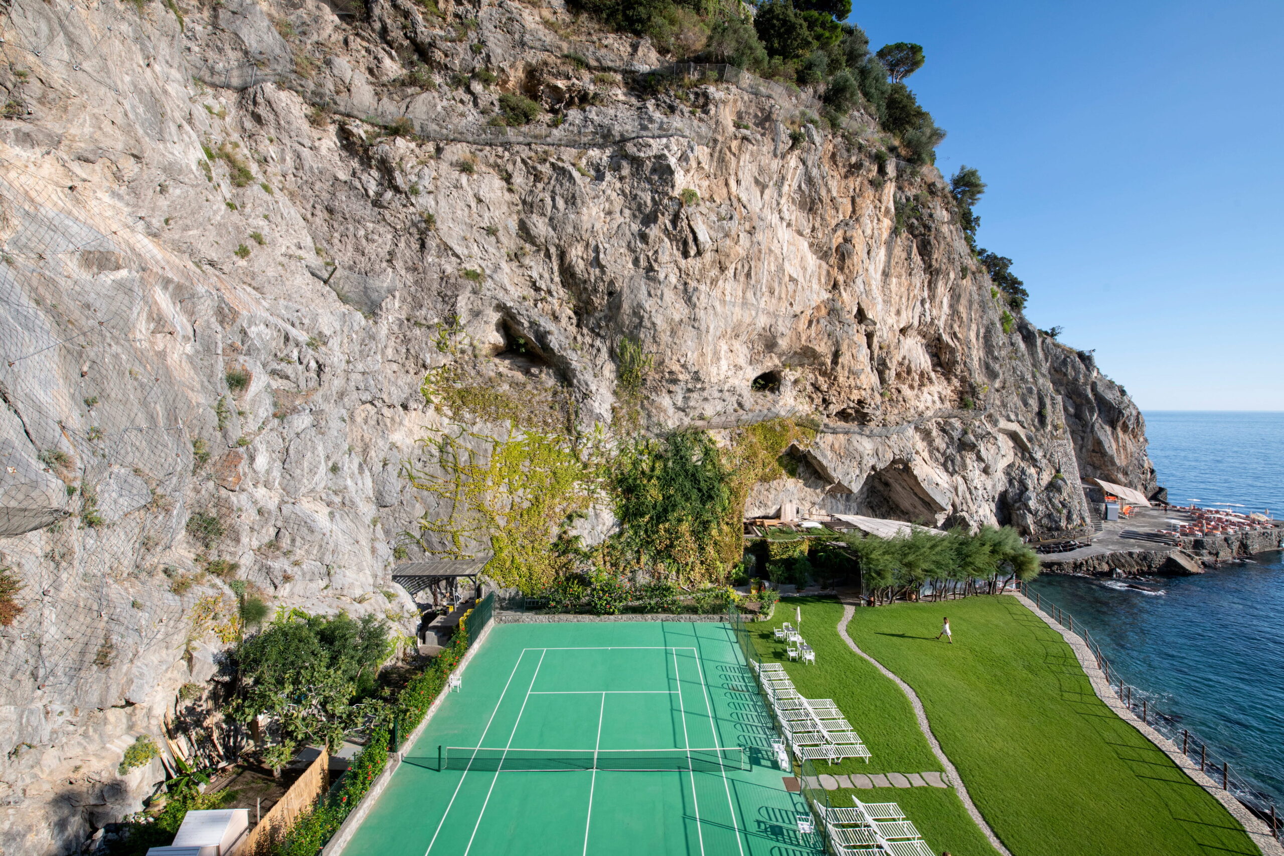 The World’s Most Breathtaking Tennis Courts